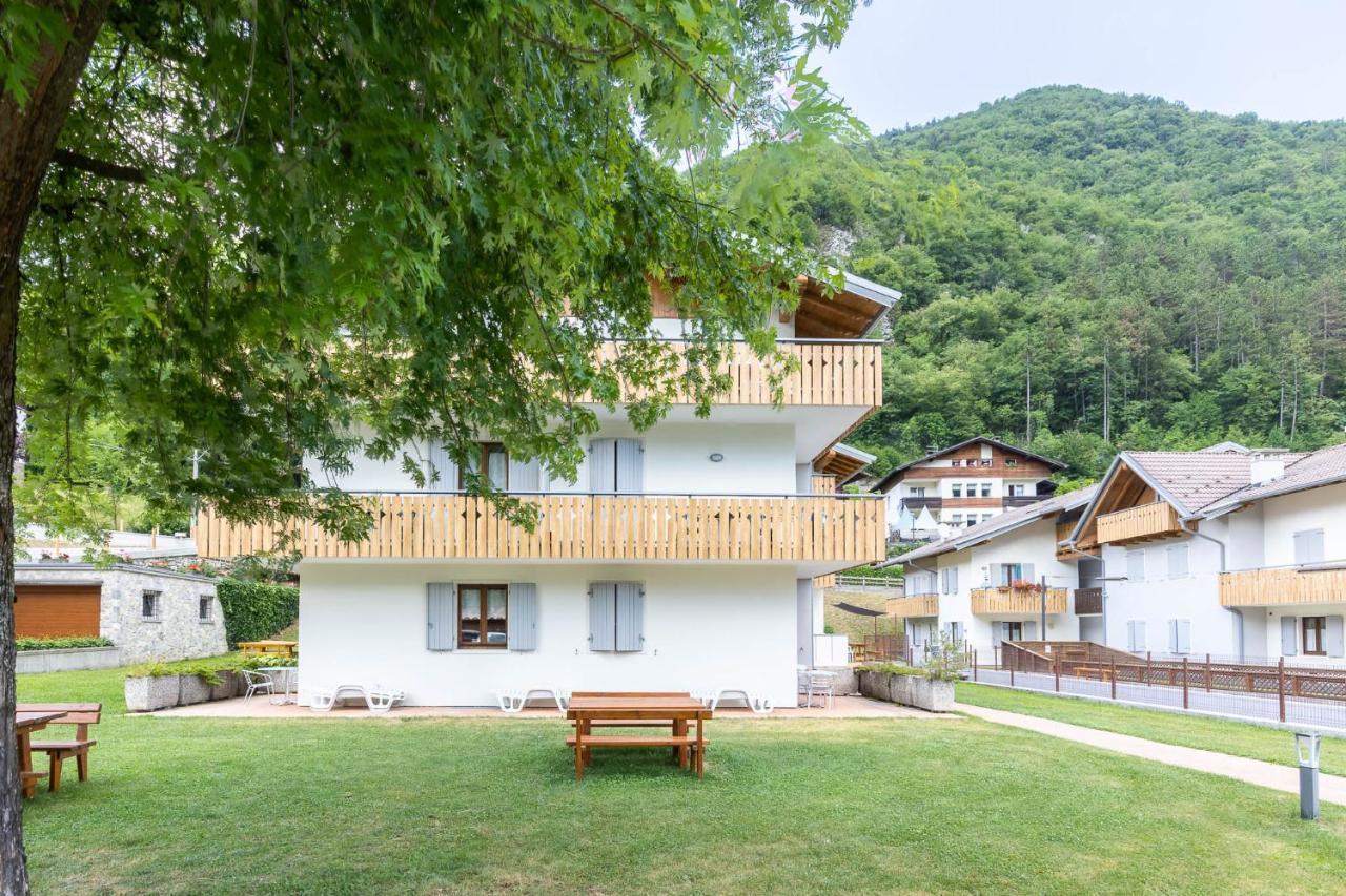 Residence Alessio เบซเซ็กกา ภายนอก รูปภาพ