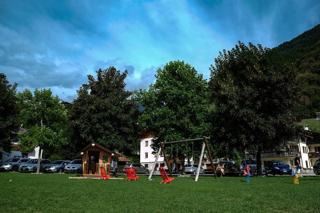 Residence Alessio เบซเซ็กกา ภายนอก รูปภาพ