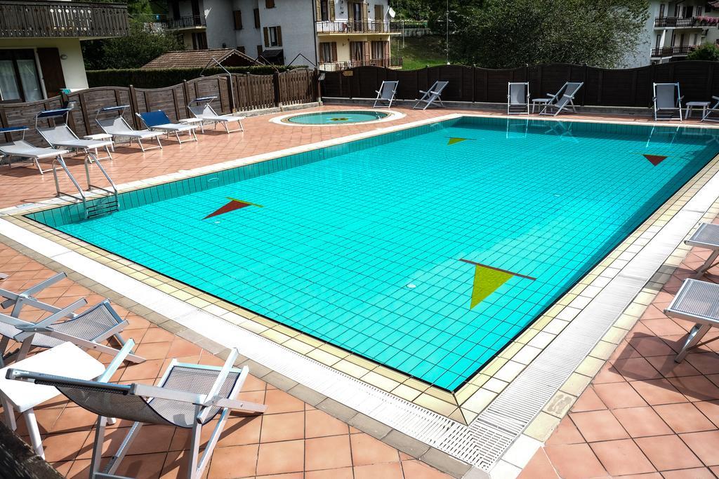 Residence Alessio เบซเซ็กกา ภายนอก รูปภาพ